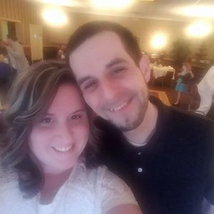 Meet your Posher, Caitlin